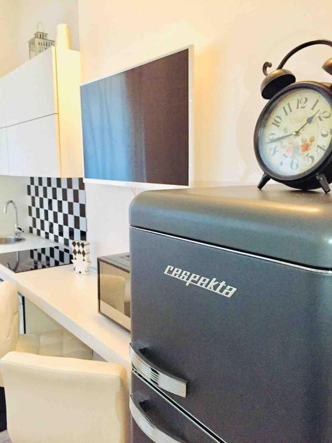 Joo'S Flat Bed & Breakfast Milano Exterior foto